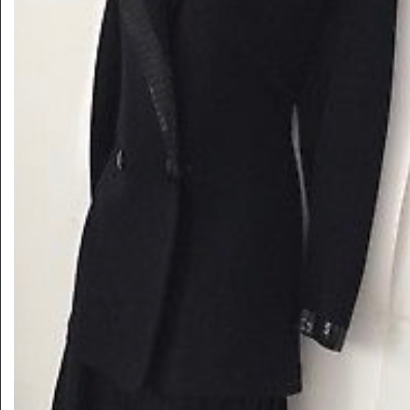 St. John Evening Suit - Picture 4 of 6